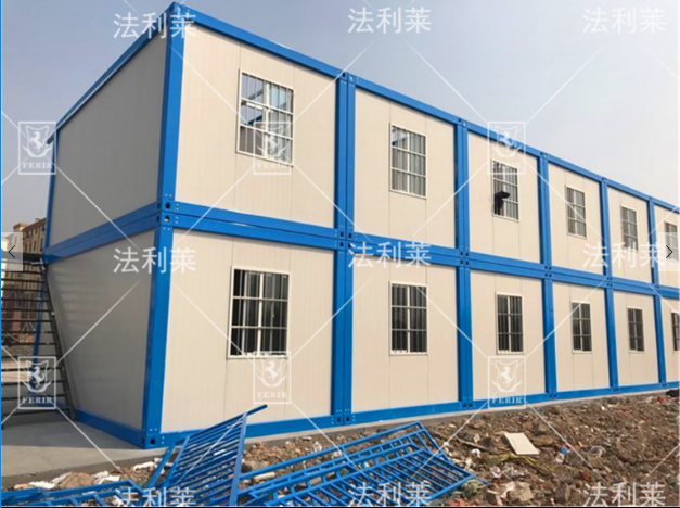 集裝箱活動房介于活動板房與集裝箱房之間，安裝流程